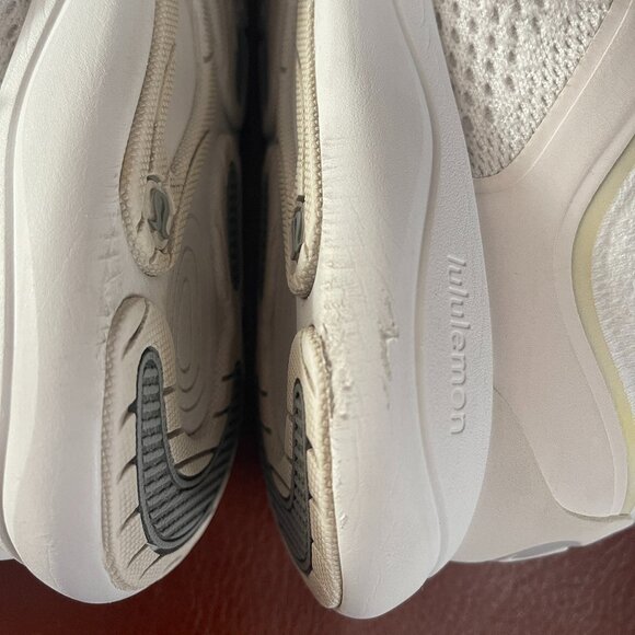 Lululemon Chargefeel Workout Low Top Women's White Sneakers Size: 7.5 - Picture 11 of 16